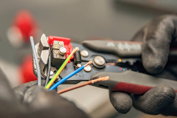 Best 24-Hour Electrician  in Visalia, CA